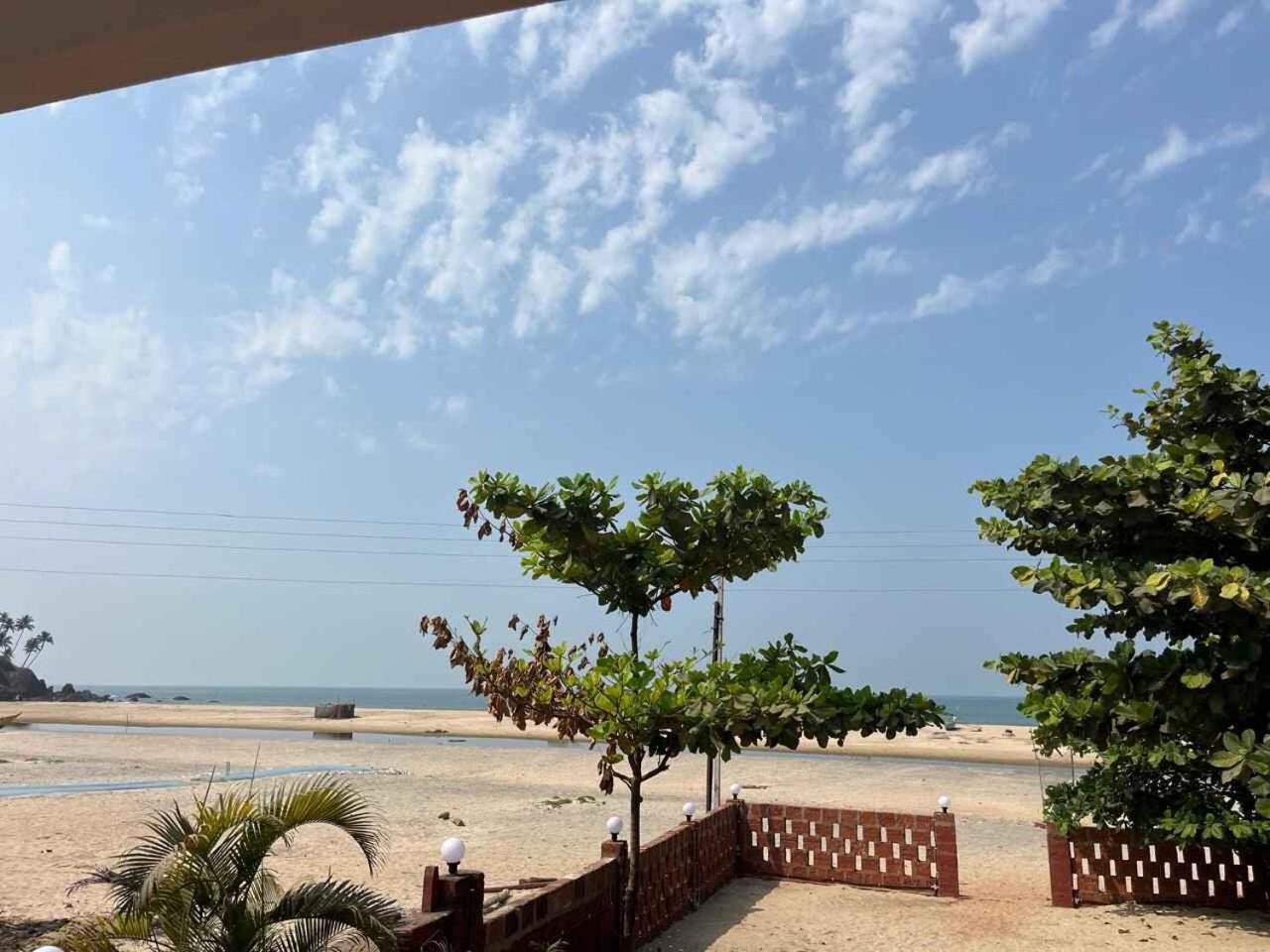 Klub Khavana- The Exclusive Beachfront Resort Vengurla Esterno foto