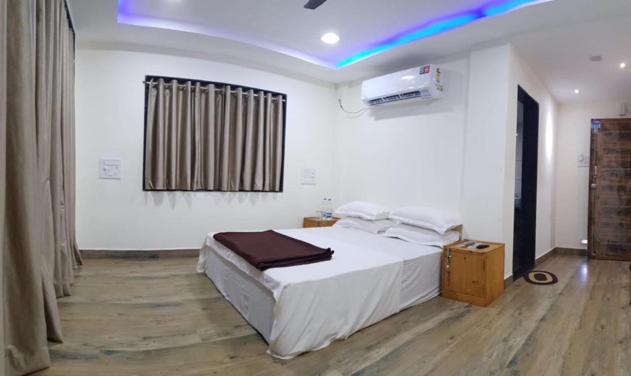 Klub Khavana- The Exclusive Beachfront Resort Vengurla Esterno foto